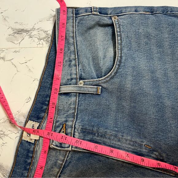 J. Crew Slouchy Boyfriend Capri Jeans Distressed Rocky Wash Raw Hem Sz 32 petite - Picture 7 of 8